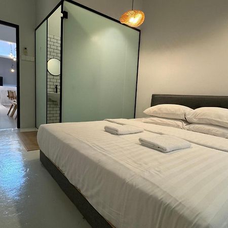 Zen Retreat Glass Pool Villa Taiping Extérieur photo