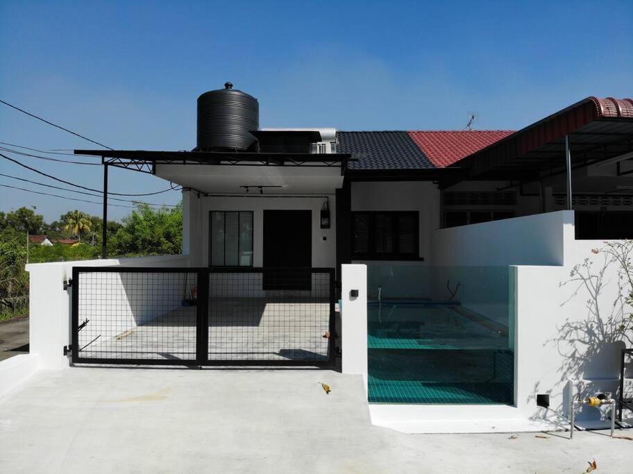Zen Retreat Glass Pool Villa Taiping Extérieur photo